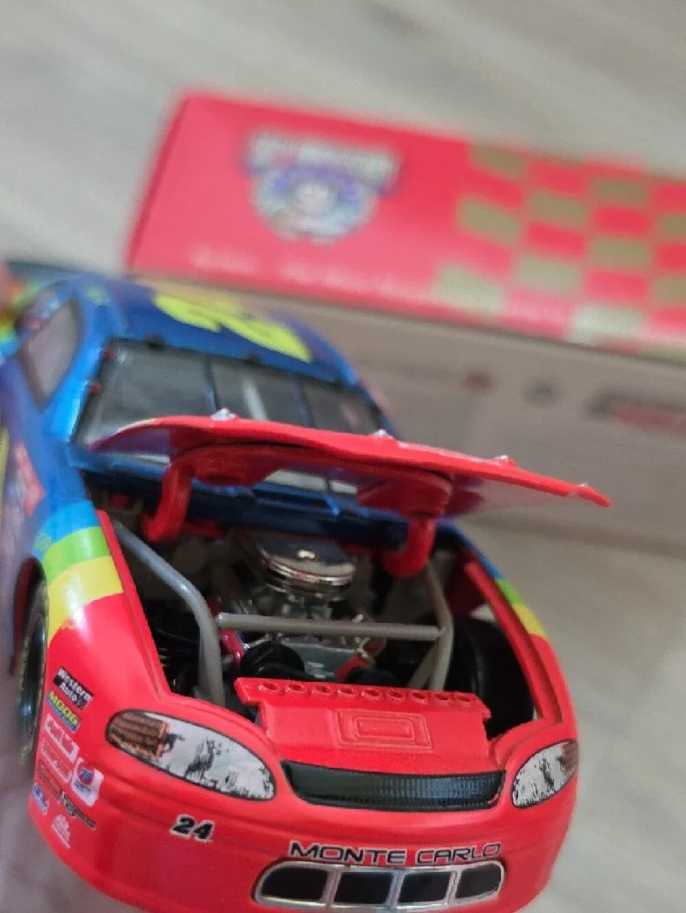 Dupont #24 | Gordon 1998 Monte Carlo Bank Race Car